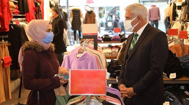 Güder, İnönü Caddesi esnafını gezdi