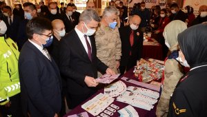 Malatya Park AVM'de 'Kadına Yönelik Şiddetle Mücadele' etkinliği