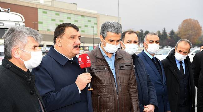 7 tır yardım malzemesi ihtiyaç sahipleri için yola çıktı