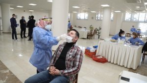 Battalgazi'de belediye personeline covid-19 testi