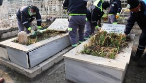 Büyükşehir İnönü ve Özal ailelerinin mezarlarını yeniliyor