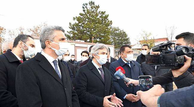 Demircan, Millet kütüphanesi inşaatında inceleme yaptı