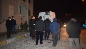 Eşi tarafından evde ölü bulundu