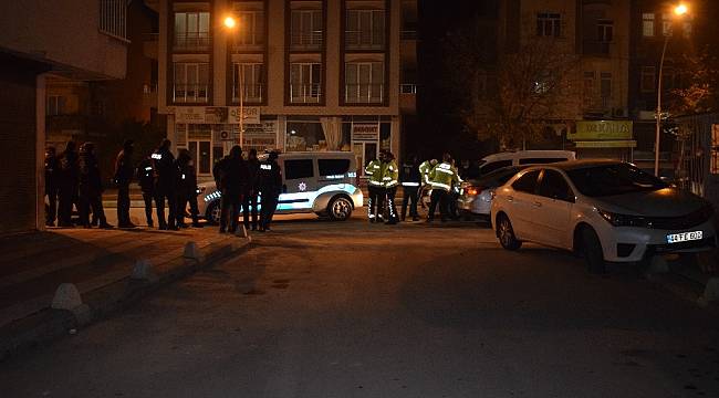 Polisin dur ihtarına uymayan sürücü bariyerlere çarptı