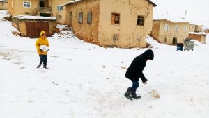 Darende'ye İlk Kar Düştü
