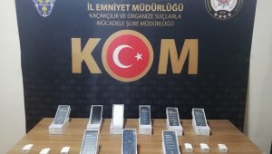 Kaçak cep telefonu ele geçirildi