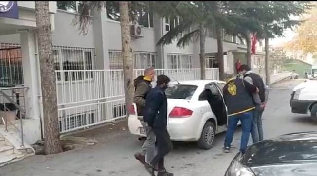 Oto hırsızları yakalandı