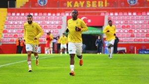 YMS'de, Tetteh ve Acquah şoku