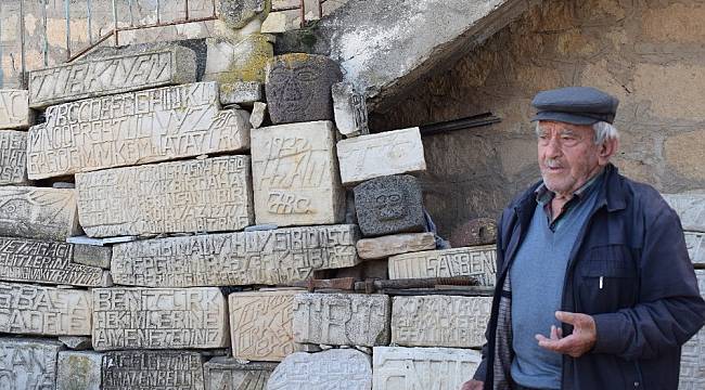 Hüseyin Çakıl, 80 yıldır taşlara şekil veriyor