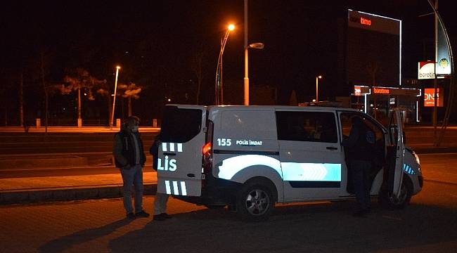'Dur' ihtarına uymayan sürücü otomobili bırakıp kaçtı