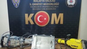 Kaçak kazı yapan 5 kişi yakalandı