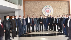 25 Mahalle Muhtarından Başkan Özcan'a Teşekkür Ziyareti