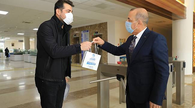 Battalgazi Belediyesi'nden Kandil İkramı