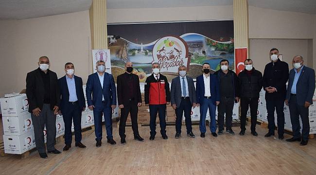Türk Kızılay'ından Akçadağ'da esnafa gıda yardımı