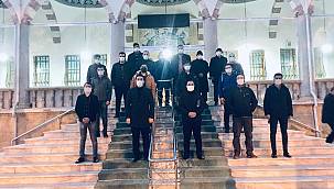 'Ümmeti, Sabah Namazına Giden Gençler Uyandıracak'
