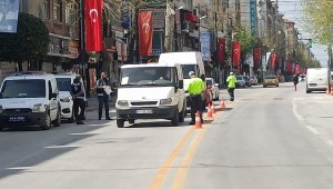 Kısıtlamayı ihlal eden 104 kişiye 93 bin lira ceza