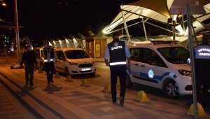 Kumarhaneye çevrilen ofise polis baskını