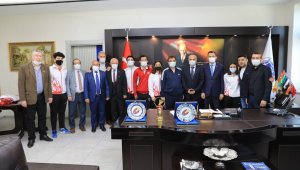Özmekik'ten Battalgazi Belediyesi'ne teşekkür ziyareti