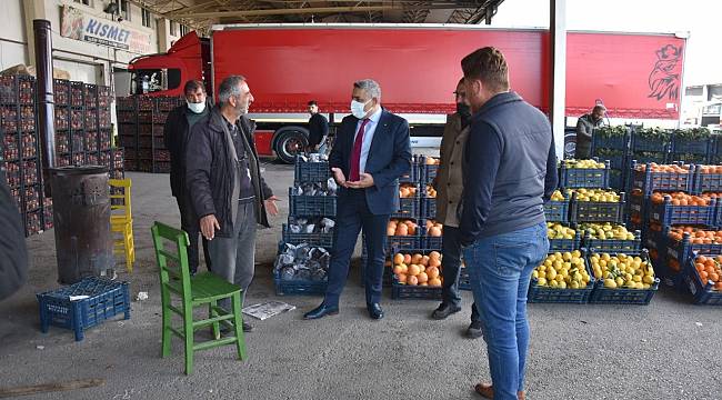 Sadıkoğlu, sebze meyve komisyoncularının sorunlarını dinledi