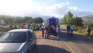 Doğanşehir'de iki otomobil çarpıştı: 4 yaralı