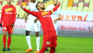 Süper Lig'in en çok gol atan yerli futbolcusu: Adem Büyük