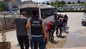 Torbacı operasyonu: 17 tutuklama
