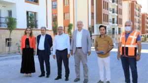 Başkan Güder; Deprem konutlarının kurası 1 ay sonra çekilecek