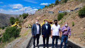 Malatya Akça Mahallesi ilk kez asfalt yolla tanıştı