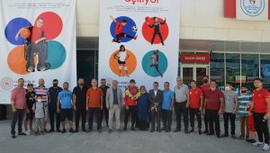 Dünya Üçüncüsü Sporcuya Coşkulu Karşılama