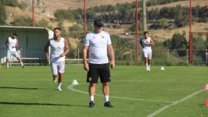İrfan Buz: "Adem Büyük, milli takımda olması gereken bir futbolcu"