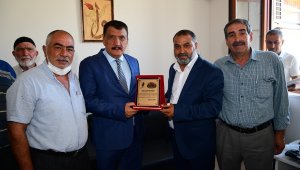 Kaynarca'da 4 bin dönüm araziyi suya kavuştu