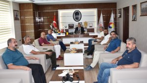 Özcan; "Cumhurbaşkanımız kayısıyı yakından takip ediyor"