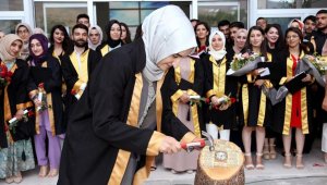 Rektör Kızılay; "Ülkemizi daha ileriye taşıyacağınıza inanıyoruz"