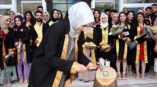 Rektör Kızılay; "Ülkemizi daha ileriye taşıyacağınıza inanıyoruz"