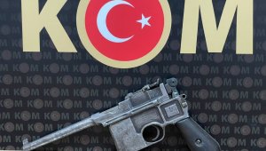 Yarı otomatik tabanca ele geçirildi