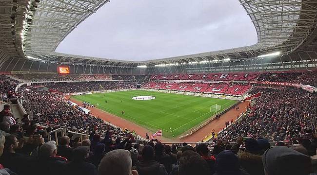 Yeni sezonda maçlar yüzde 50 seyircili olacak