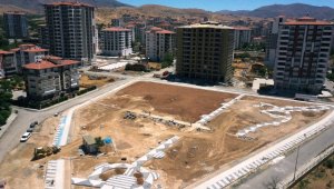 Yeşilyurt Belediyesi, Çilesiz'deki 10 dönümlük alanı park yatırımıyla güzelleştiriyor