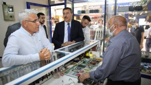 Başkan Güder: "Esnaflarımızın bir dediklerini iki etmeyiz"