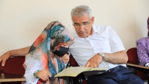 Başkan Güder, Kur'an kursu öğrencileri ile birlikte derse katıldı