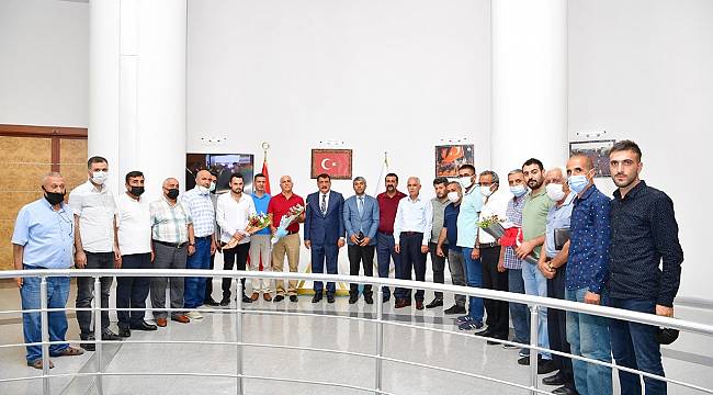Minibüsçü ve servisçilerden Başkan Gürkan'a teşekkür ziyareti