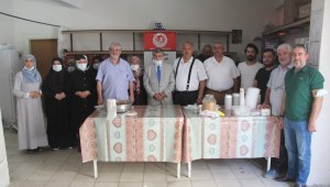 Yetimler Kervanından Aşure etkinliği