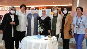 AVM'de üreten kadınlar sergisi