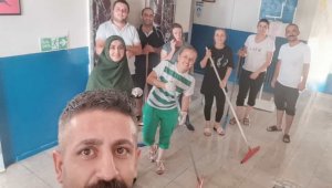 Eğitimciler kolları sıvayıp okullarını temizledi