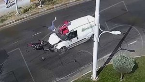 Feci kazada motosiklet sürücüsü havaya uçtu