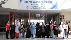 Kadın kursiyerlerin Battalgazi'de gezi mutluluğu