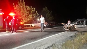 Malatya'da 3 aracın karıştığı kazada 2 kişi yaralandı