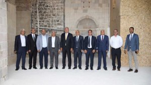 Milletvekili Kahtalı, restorasyon çalışmaları süren camiyi ziyaret etti