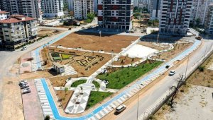 Yeşilyurt'ta modern yaşam alanlarına yenileri ekleniyor
