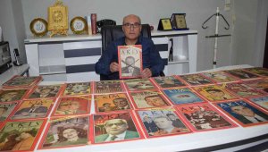 Babasının arşivinden çıkan 60 yıllık dergilere gözü gibi bakıyor