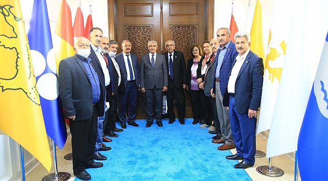 Güder: "Muhtarlarımız bizim baş tacımız"